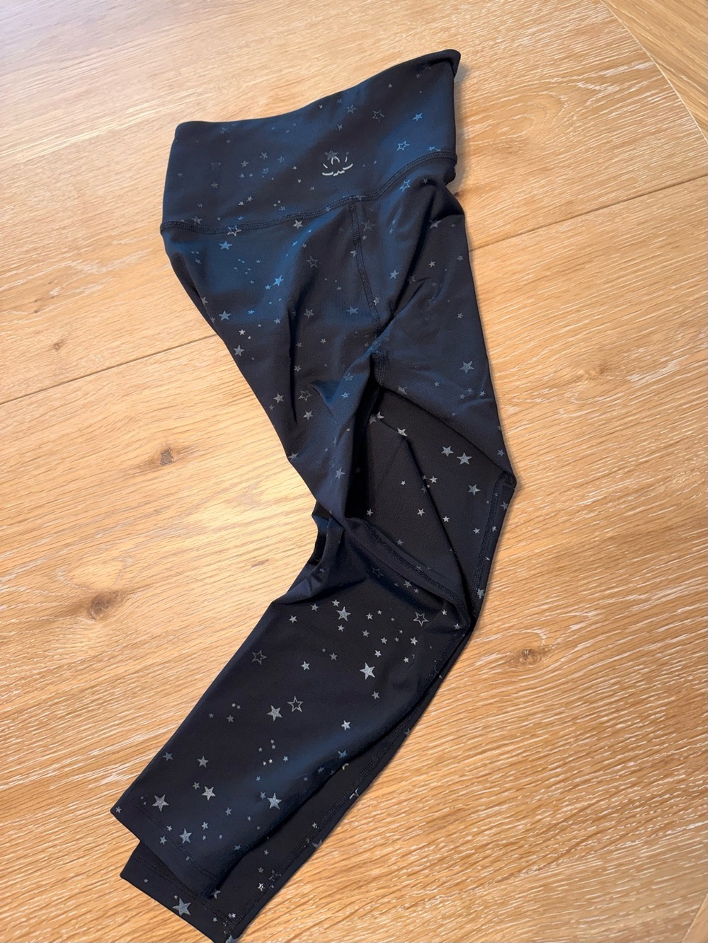 Beyond Yoga Black Star Print Kids Leggings
